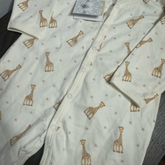 Kissy kissy Sophie la girafe Ecru Print Footie - Picture 5 of 9